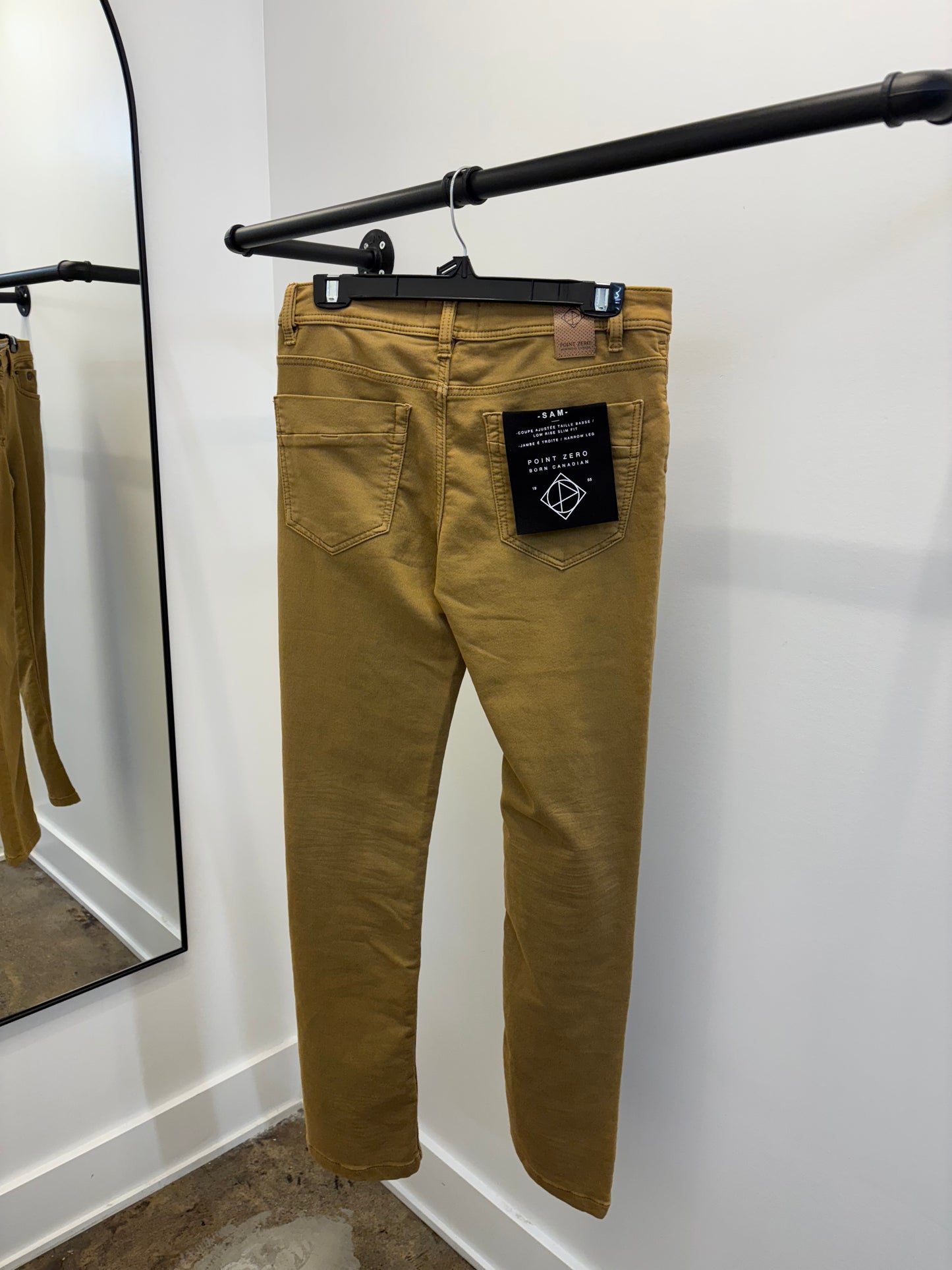 JASPER Slim-Fit Hybrid Jeans — Dune