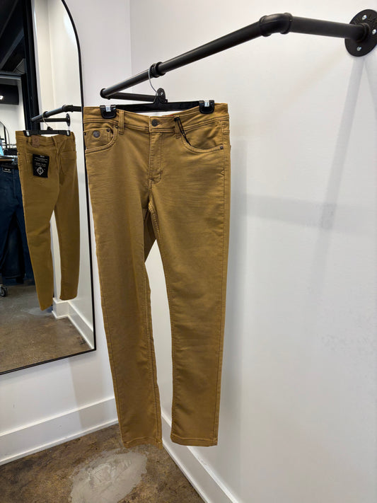 JASPER Slim-Fit Hybrid Jeans — Dune