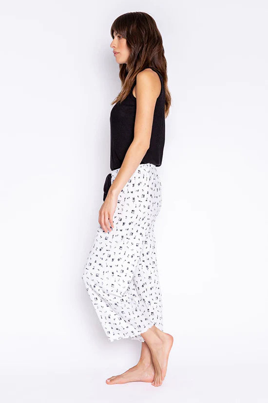 Around the Edges Floral Crop Pant